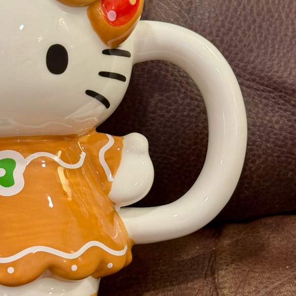 Hello Kitty in Gingerbread Dress 20oz Ceramic Christmas Mug - Picture 4 of 13